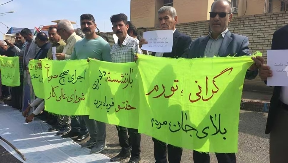 إيرانيون يقاطعون مسرحية الانتخابات الرئاسية