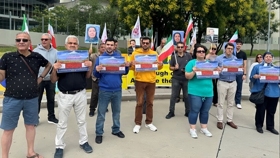 فيينا – تظاهرة الإيرانيين أمام مقر الوكالة الدولية للطاقة الذرية