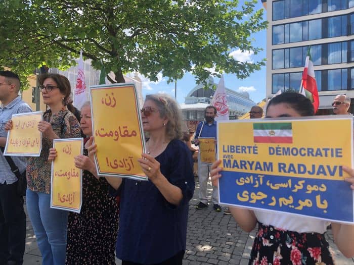 غوتنبرغ، السويد – وقفة للإيرانيين تضامنا مع الانتفاضة الوطنية في إيران