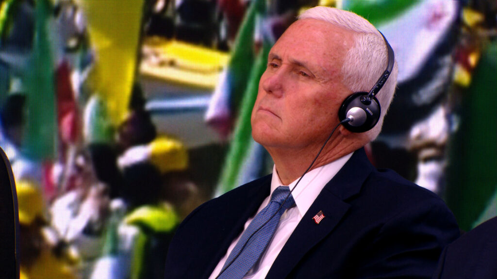 مایک بنس: النظام الحاكم في إيران أضعف من أي وقت مضى