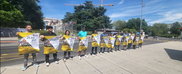 جنیف – إيرانيون يتظاهرون أمام مقر الأمم المتحدة احتجاجا على الصفقة المشينة للإفراج عن حمید نوري