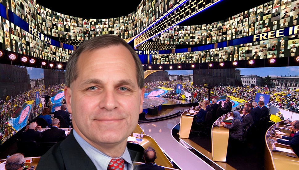 الرئيس السابق لـ أف.بي.آي: النظام الإيراني سيسقط