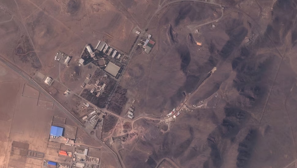 رويترز: صور الأقمار الصناعية تظهر توسيع  "مركزين للصواريخ الباليستية" في إيران