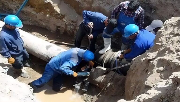 إيران – الأسبوع الثاني من إضراب عمال إمدادات المياه في مدينة رودبار احتجاجا على 8 أشهر من عدم دفع الرواتب