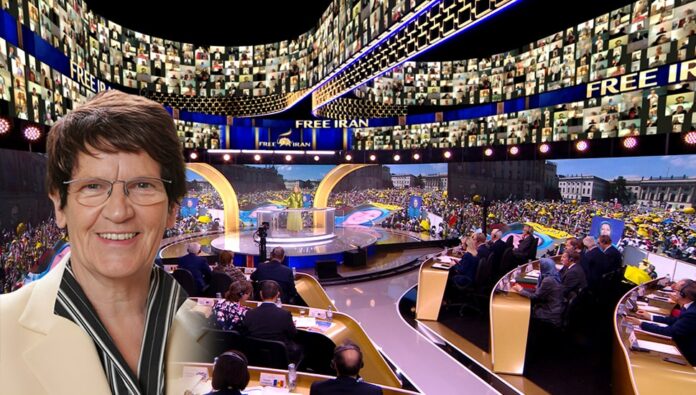 البروفيسورة ريتا زوسموث تؤکد على الوحدة والصمود كمفتاح لحرية إيران