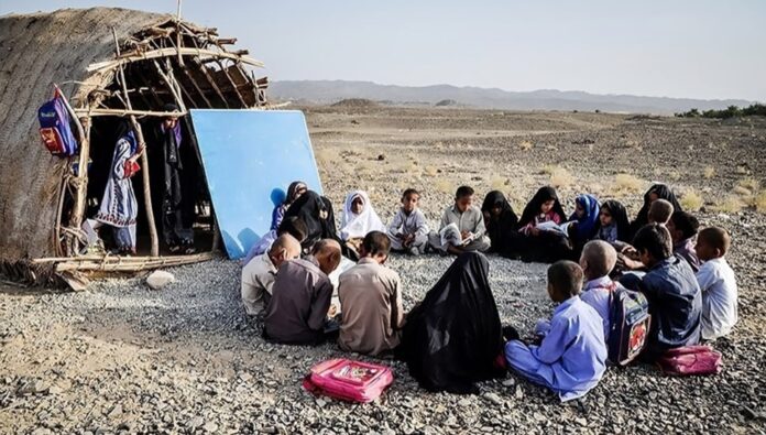 نقص 80 ألف معلم في العام الدراسي الجديد في إيران