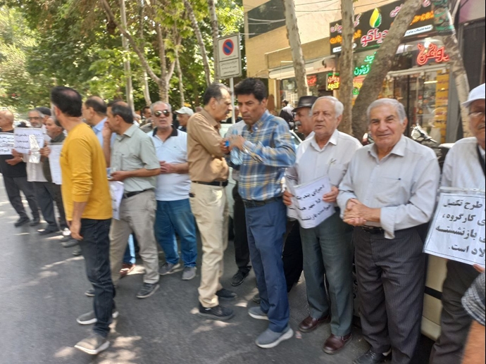 تصاعد الاحتجاجات في عدة مدن إيرانية