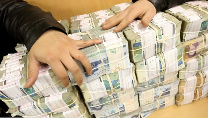 زيادة غير مسبوقة في السيولة في إيران