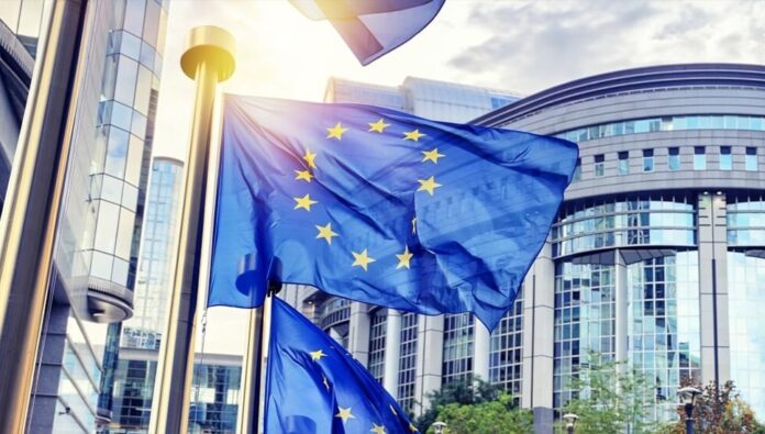 الاتحاد الأوروبي يمدد العقوبات على النظام الإيراني