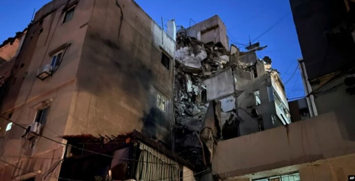 غارة جوية تستهدف قياديا بارزا بحزب الله في بيروت