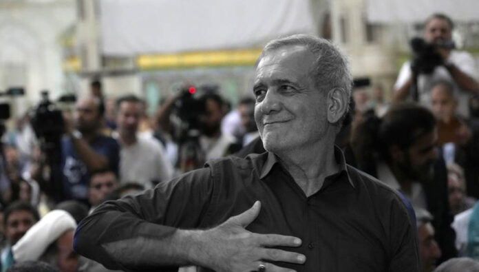 إيران تسخر من العدالة الغربية