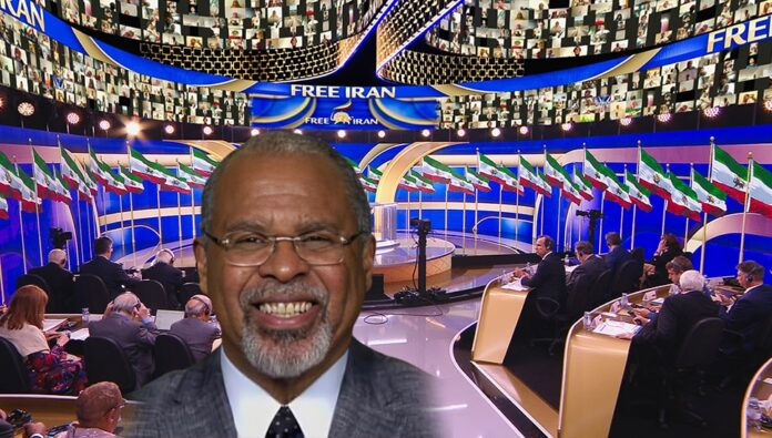 كينيث بلاكويل الممثل السابق للولايات المتحدة في لجنة حقوق الإنسان التابعة للأمم المتحدة: سنواجه مركز القوة الشرير للنظام الإيراني