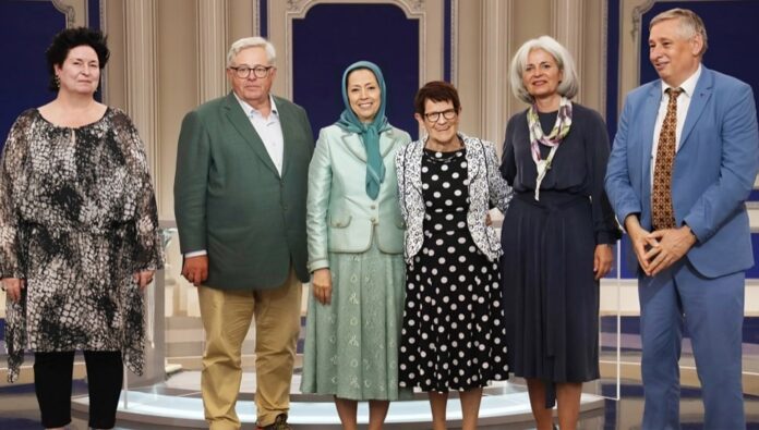 مريم رجوي: توجيه اتهامات كاذبة ضد حركة المقاومة الإيرانية هو استجابة لمطالب الملالي