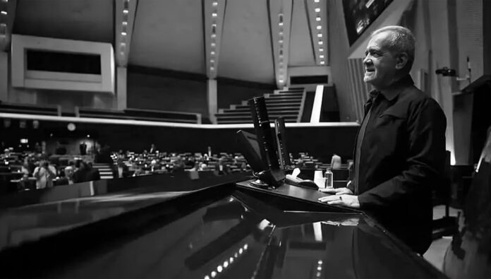 برلمان النظام الإيراني يصطدم مع بزشكيان حول اختيارات أعضاء الحكومة