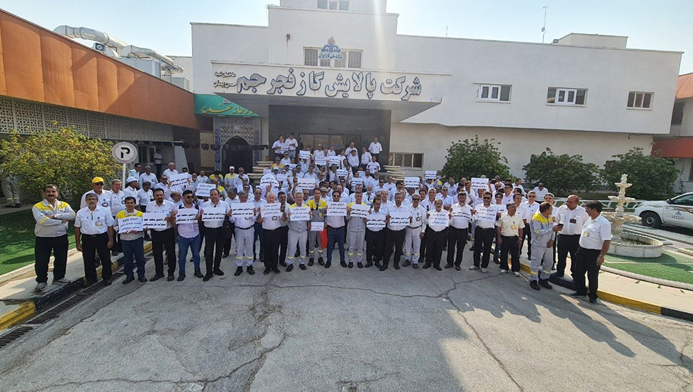 تواصل الاحتجاجات في إيران من موظفي صناعة النفط والغاز إلى كوادر التمريض والمعلمين والمزارعين