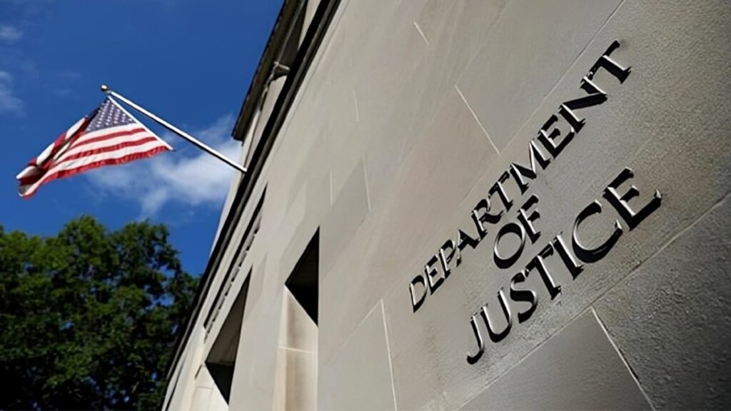 النيابة العامة الأمريكية توجه اتهامات لثلاثة أعضاء في الحرس الإيراني