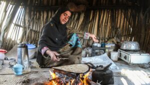 أزمة الفقر المتفاقمة في إيران: تحليل للتقارير الرسمية