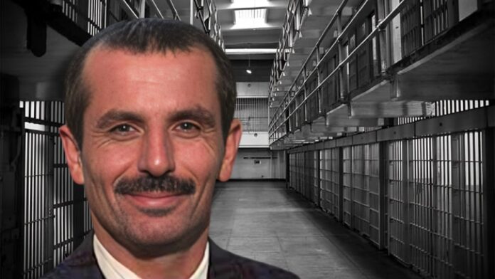 استمرار الضغوط على السجين السياسي غلامحسین کلبي في سجن شيبان بالأهواز