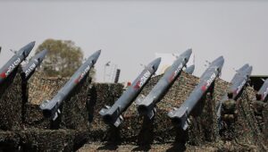 عقوبات أميركية جديدة تستهدف موردي الأسلحة للحوثيين في اليمن