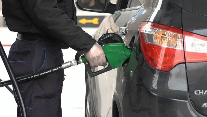 أزمة البنزين في إيران أثلرا مخاوف من اندلاع الاحتجاجات