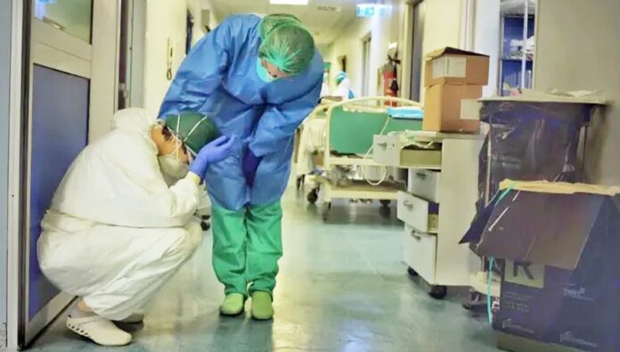 الأمين العام لـ دار التمريض في إيران: 50 ألف ممرض يضطرون للبقاء في المنزل