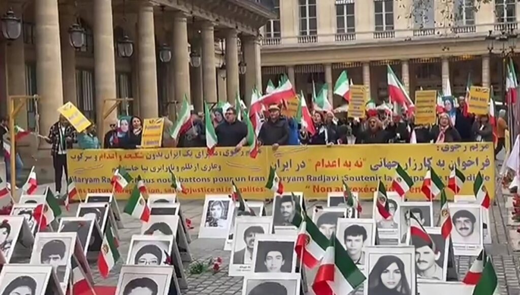 باريس: معرض كبير يحيي ذكرى شهداء الانتفاضة الشاملة في إيران