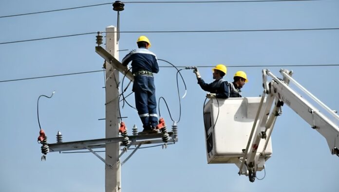 انقطاعات الكهرباء الواسعة في إيران