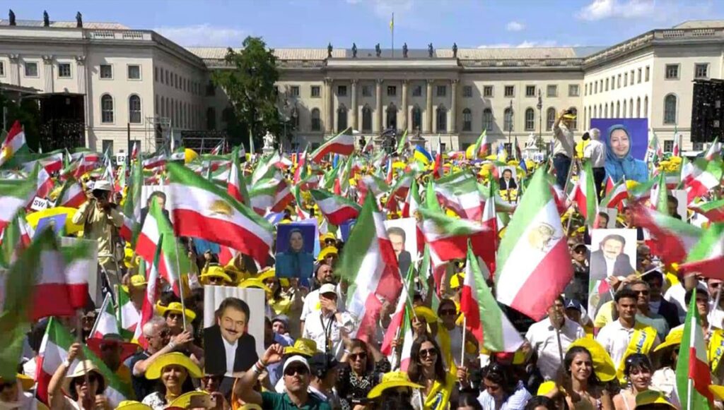 المقاومة الدولية ضد فظائع النظام الإيراني