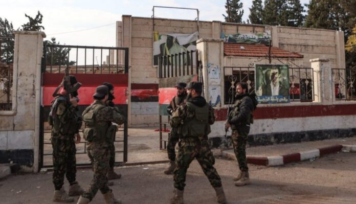 سوريا: المعارضة المسلحة تسيطرعلى حلب و انسحاب قوات بشار الاسد وإيران من كامل محافظة إدلب