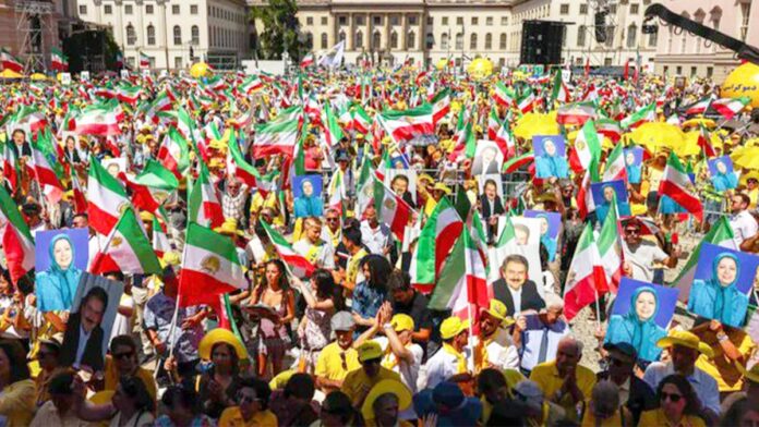 بديل إيراني: تحول نحو قوة الشعب وسط التوترات المحلية والدولية