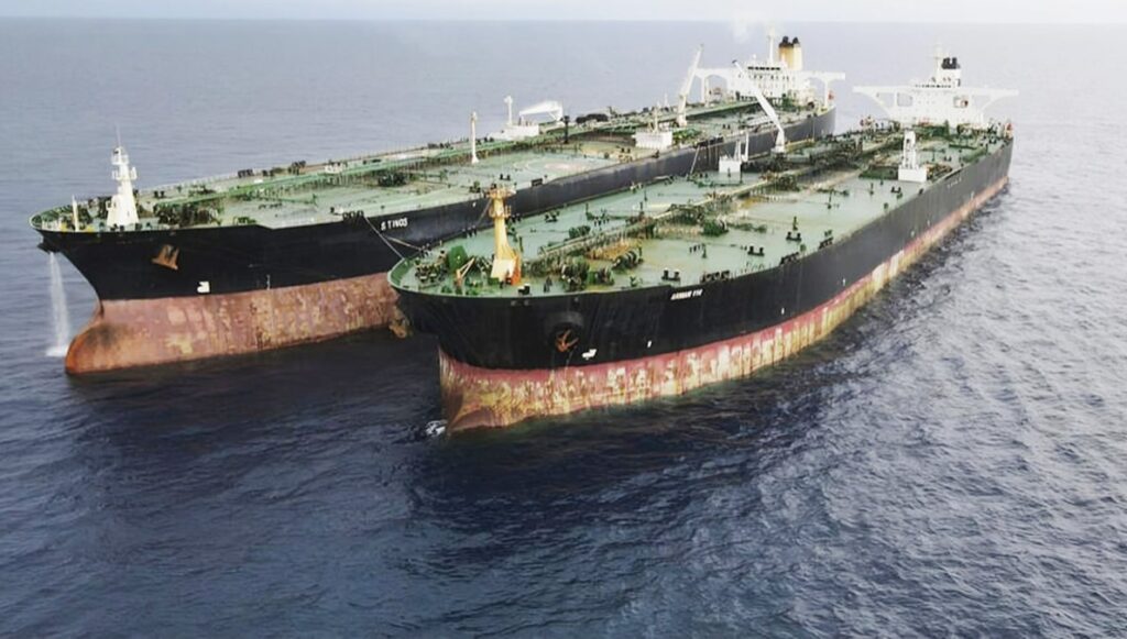 أسطول إيران "الشبح" في ظل العقوبات