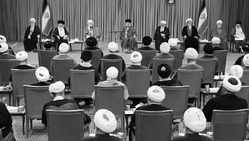 أزمتان قاتلتان تهددان نظام الملالي!