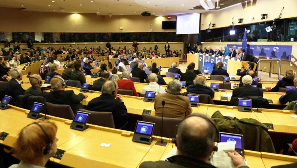 مريم رجوي في البرلمان الأوروبي: إسقاط النظام والتغيير الديمقراطي في إيران ممكنٌ بالاعتماد على الشعب الإيراني ومقاومته