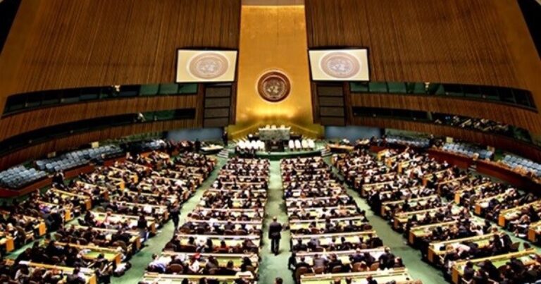 الجمعية العامة للأمم المتحدة تعتمد قرارًا يؤكد حق الشعب الفلسطيني في تقرير مصيره والاستقلال