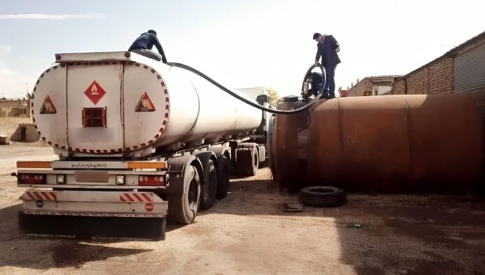 أزمة الطاقة في إيران في ظل عمليات تهريب الوقود الضخمة