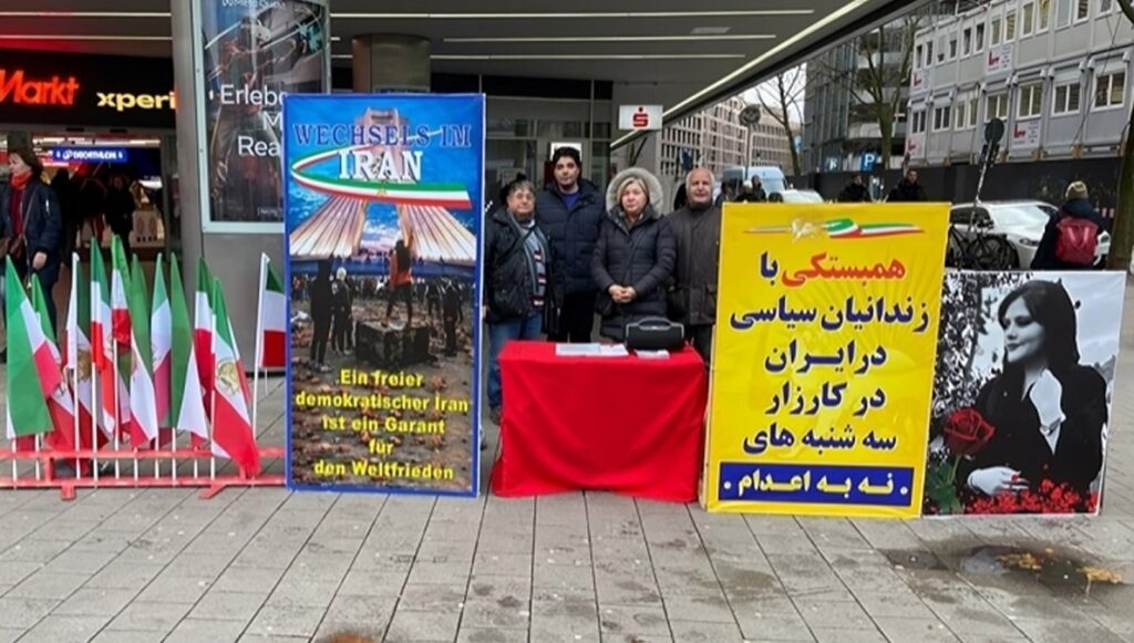 صدى المقاومة: معارض كتب في باريس وهامبورغ تكرم شهداء الانتفاضة الإيرانية