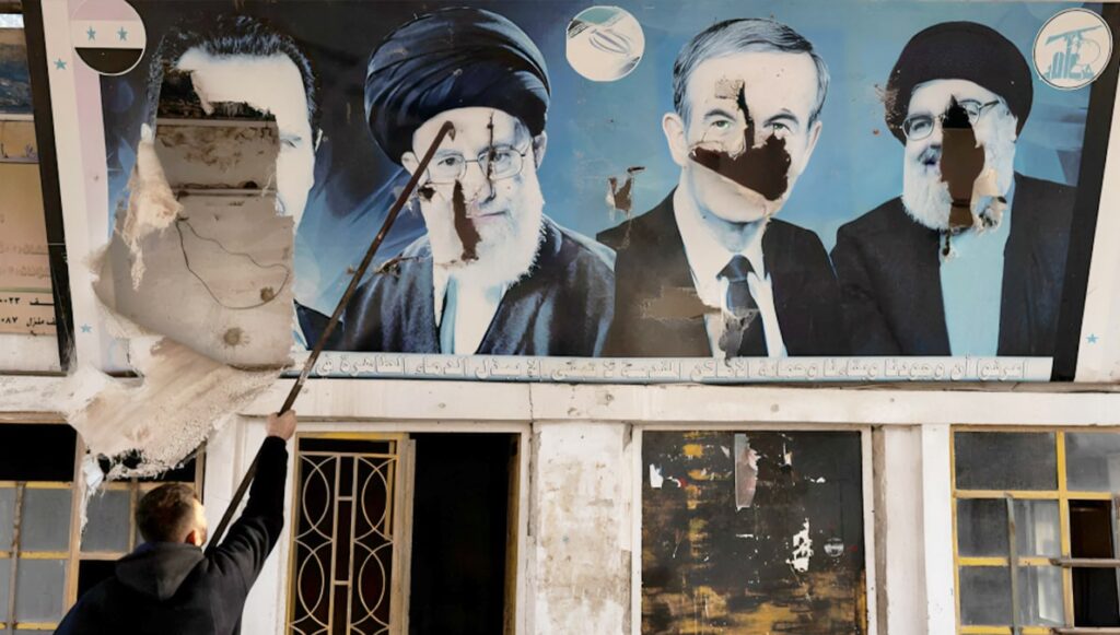 تلغراف: تأثير الدومينو علی ملالي إيران وتحولات السياسة الغربية