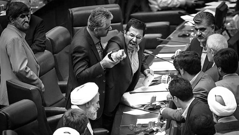تصاعد الانقسامات داخل النظام الإيراني في ظل الأزمات الاقتصادية والاستياء الشعبي