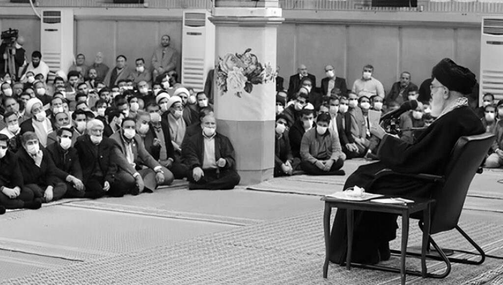 يأس خامنئي وجمود نظامه في ظل الانتكاسات الاستراتيجية في سوريا