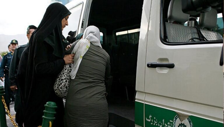 قانون الحجاب الإجباري في إيران: ذريعة لقمع المعارضين