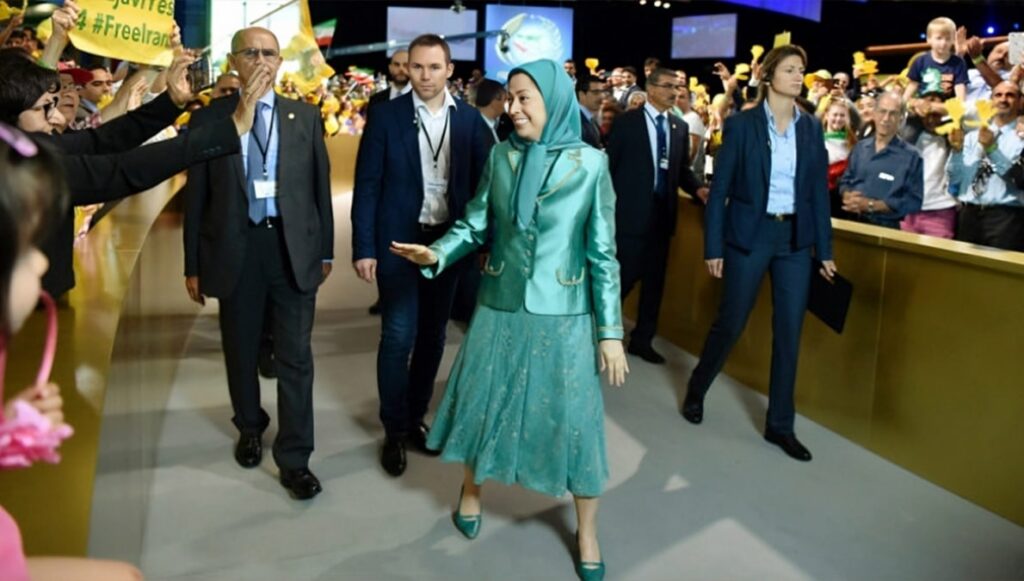 لماذا يعد البديل المنظم مفتاحًا للإطاحة بالنظام الإيراني