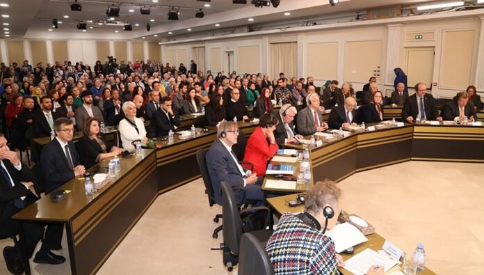 مؤتمر باريس: حل أزمة إيران ودور البديل الديمقراطي