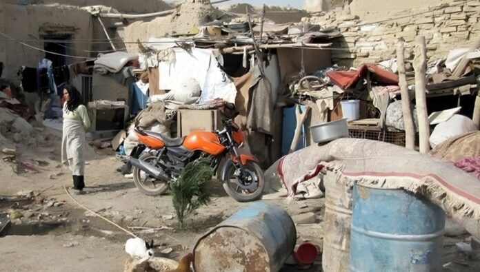 أكثر من 80% من الأسر الإيرانية تحت خط الفقر العالمي