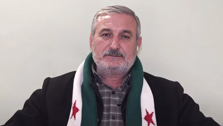 رياض الأسعد يتهم إيران وحزب الله بزعزعة الأمن في سوريا
