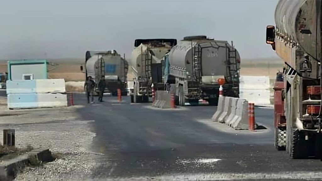 مسؤولون إيرانيون متورطون في تهريب الوقود على نطاق واسع