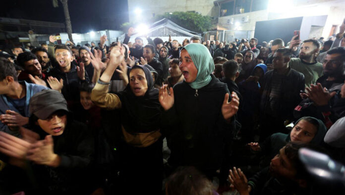 اتفاق وقف إطلاق النار في غزة واحتفالات الأهالي