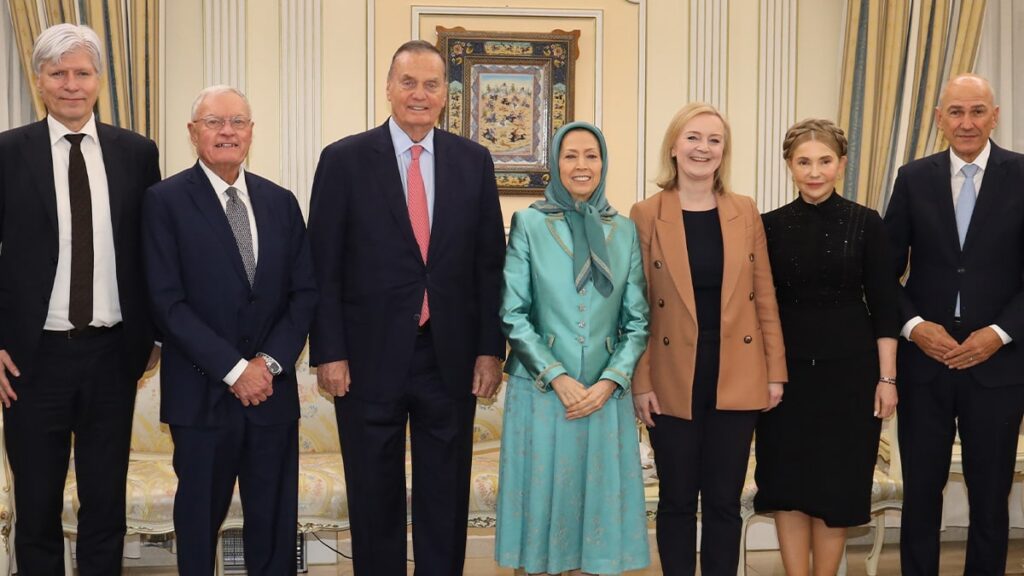 الجنرال جيمس جونز:النظام الإيراني على شفا الانهيار