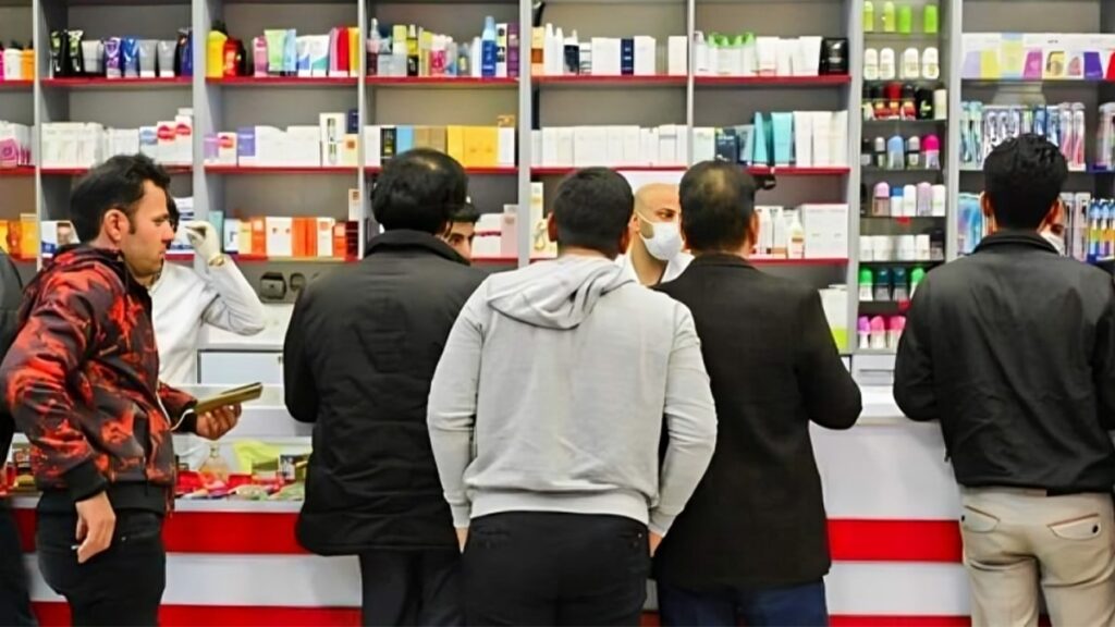إيران تواجه أزمة دوائية متفاقمة: ارتفاع التكاليف والفساد
