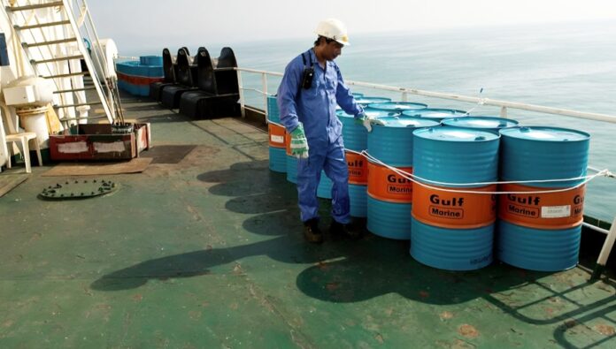 الطاقة الدولية: العقوبات الأمريكية الأخيرة تؤثر بشكل كبير على إيرادات النفط الإيرانية