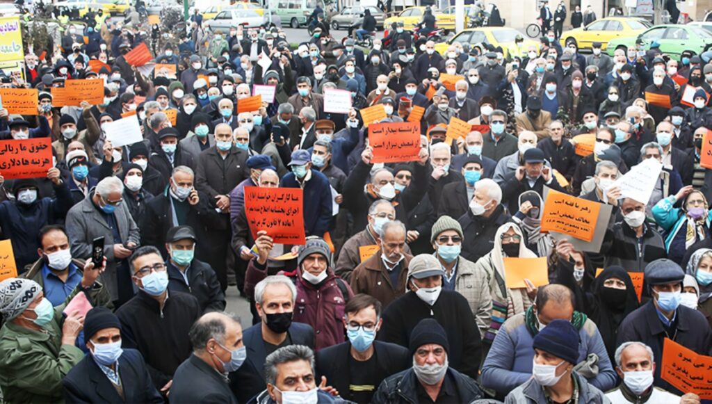 استراتيجية النظام الإيراني المزدوجة في خضم الأزم